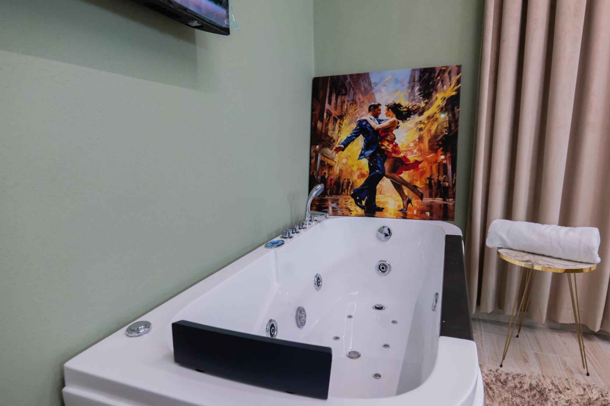 City Center Rooms And Apartments دراس المظهر الخارجي الصورة